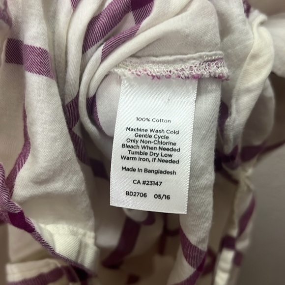 Talbots women’s button down shirt cream purple large - Picture 6 of 6